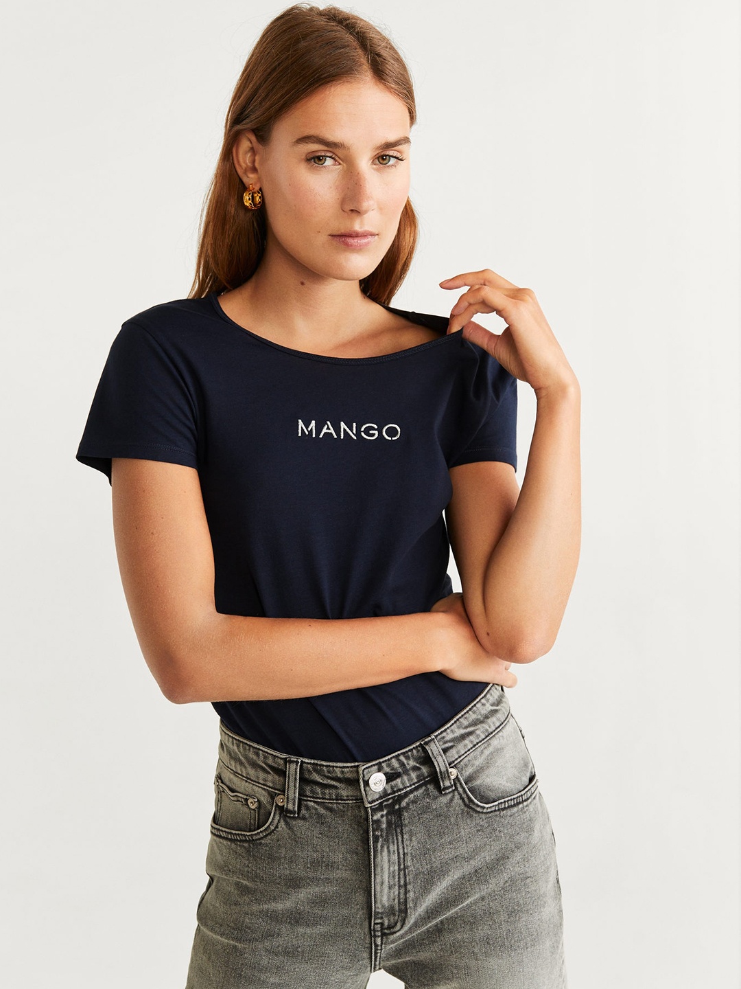 

MANGO Women Navy Blue Solid Round Neck T-shirt
