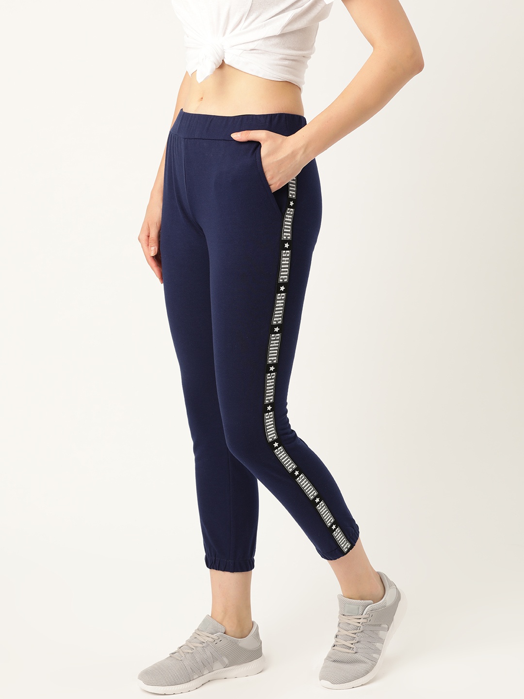 

DressBerry Women Navy Blue Solid Cropped Joggers