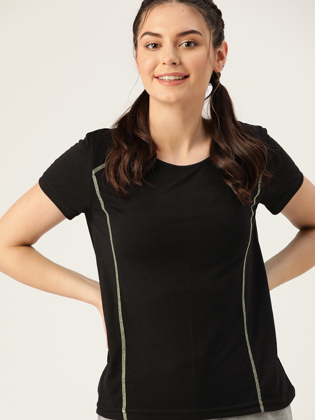 

DressBerry Women Black Solid Round Neck T-shirt
