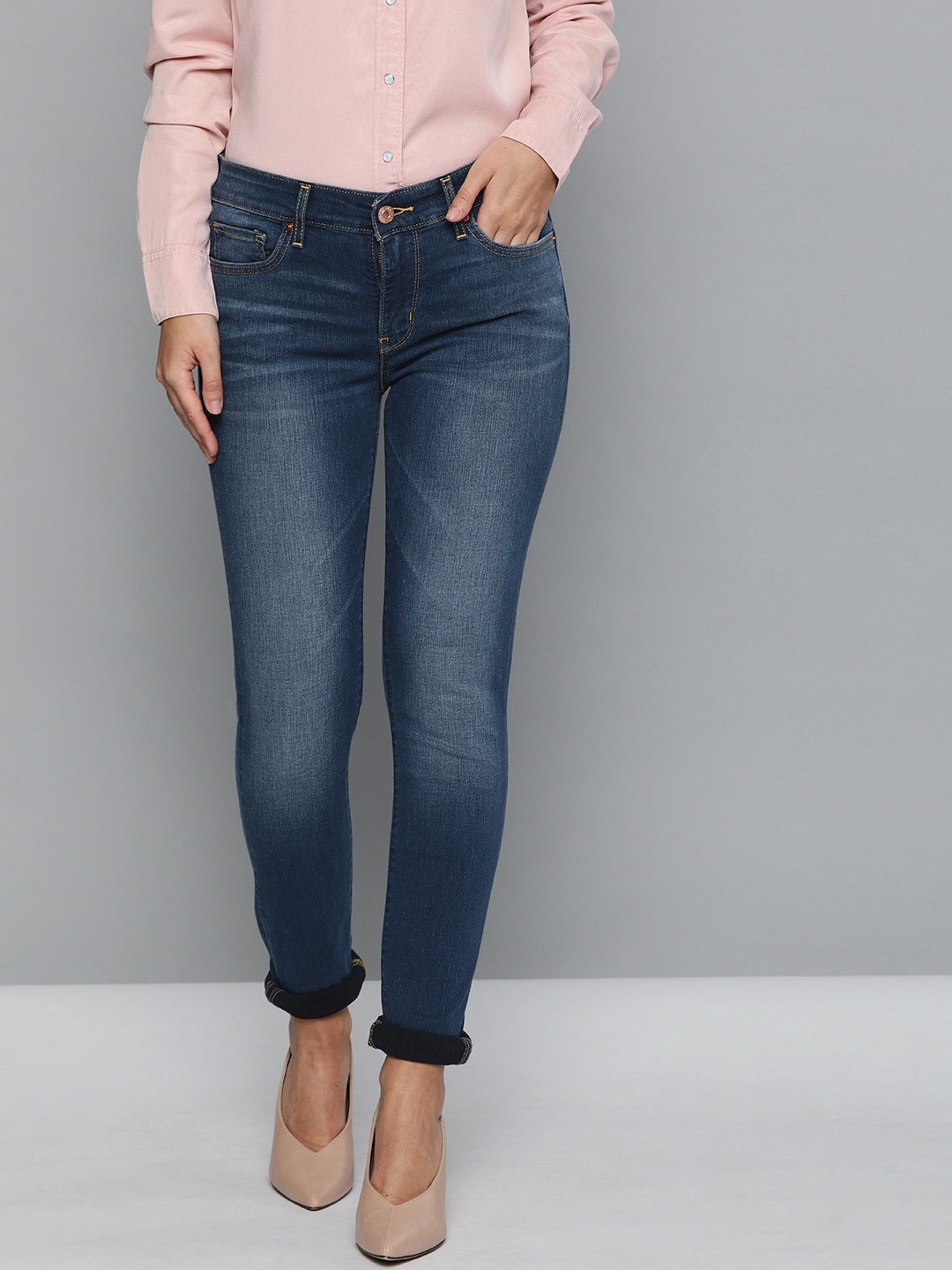 

Levis Women Blue 711 Skinny Fit Mid-Rise Clean Look Stretchable Waterless Jeans
