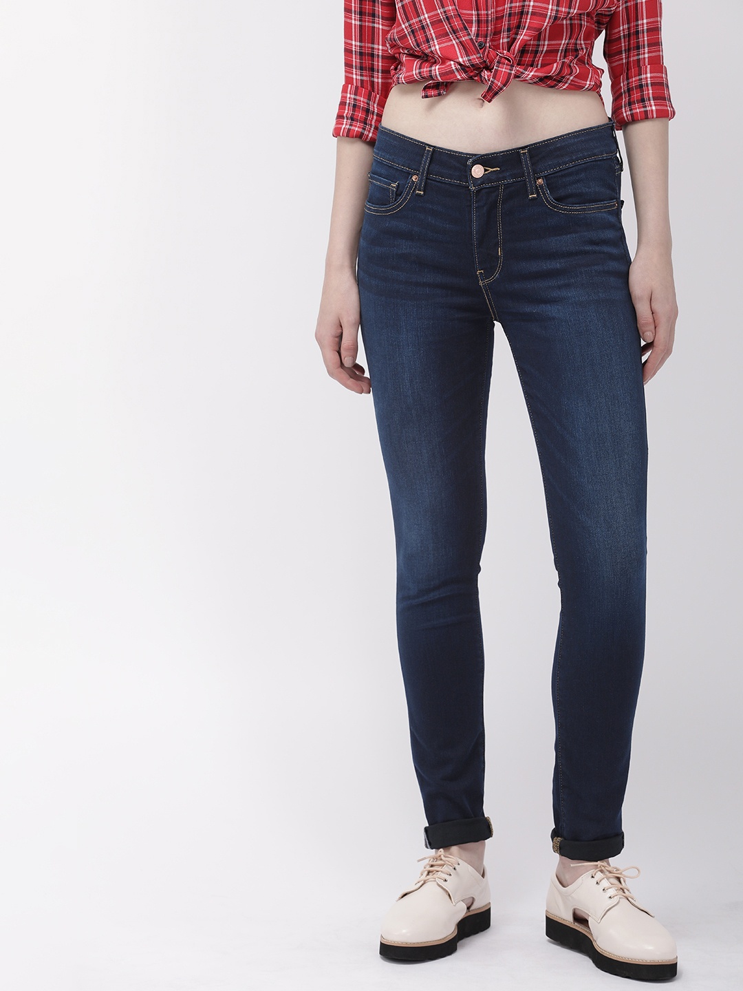 

Levis Women Blue 711 Skinny Fit Mid-Rise Clean Look Stretchable Jeans
