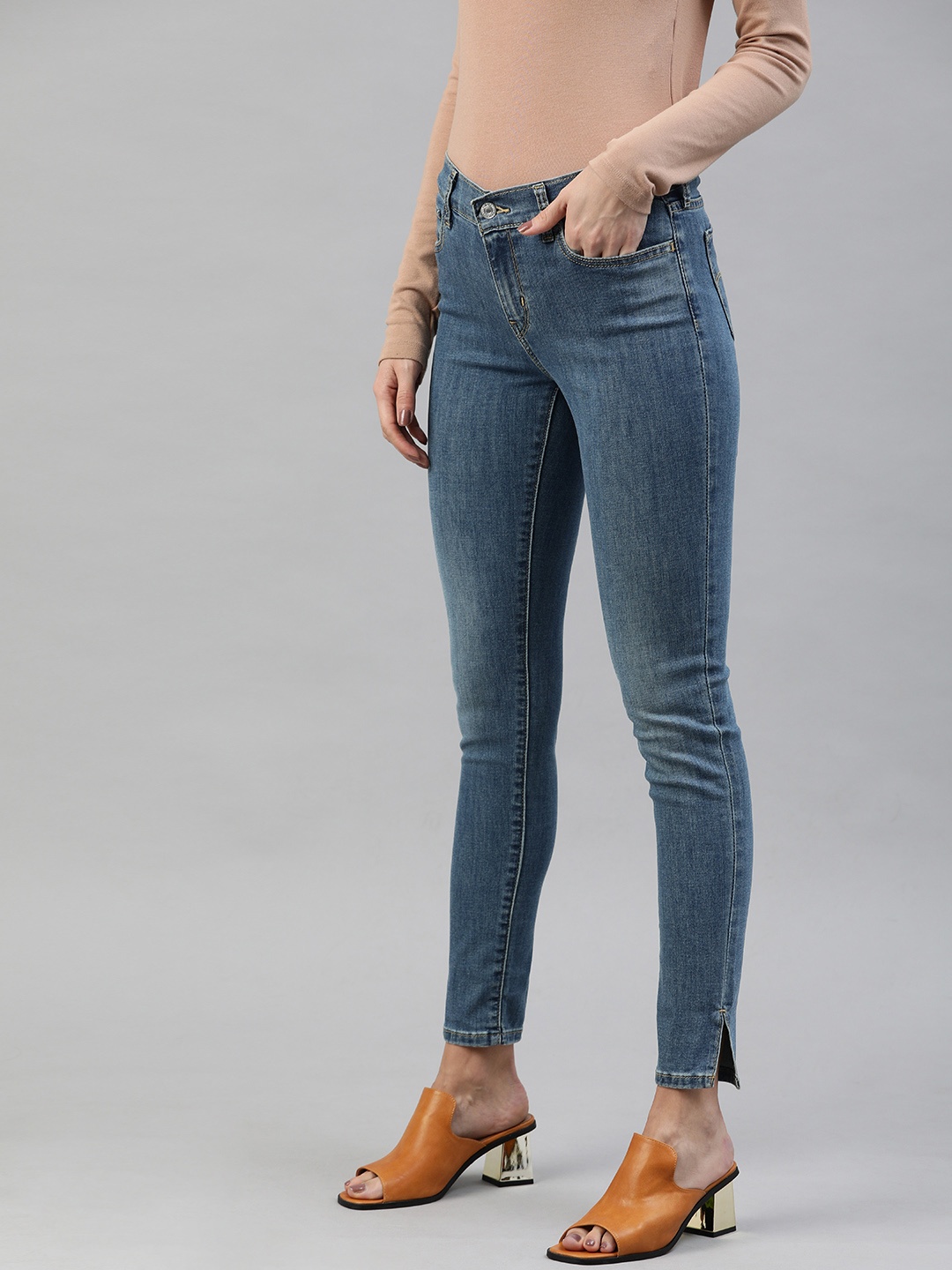 

Levis Women Blue 710 Super Skinny Fit Mid-Rise Clean Look Stretchable Jeans