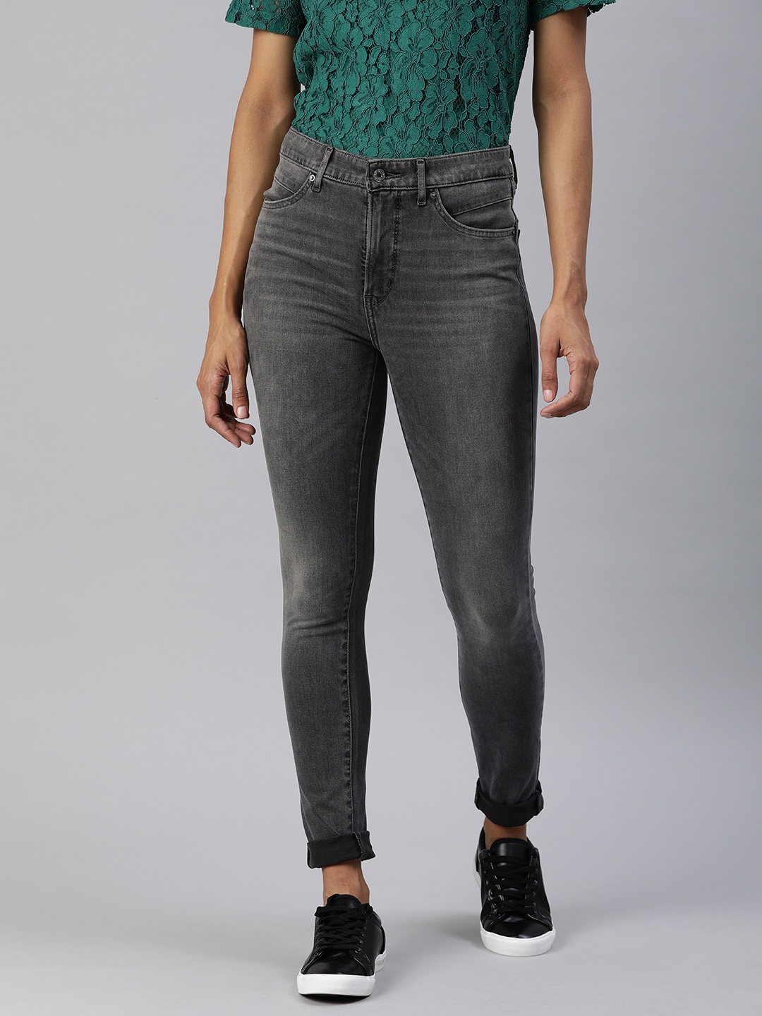 

Levis Women Grey Revel Shaping Skinny Fit Mid-Rise Clean Look Stretchable Jeans