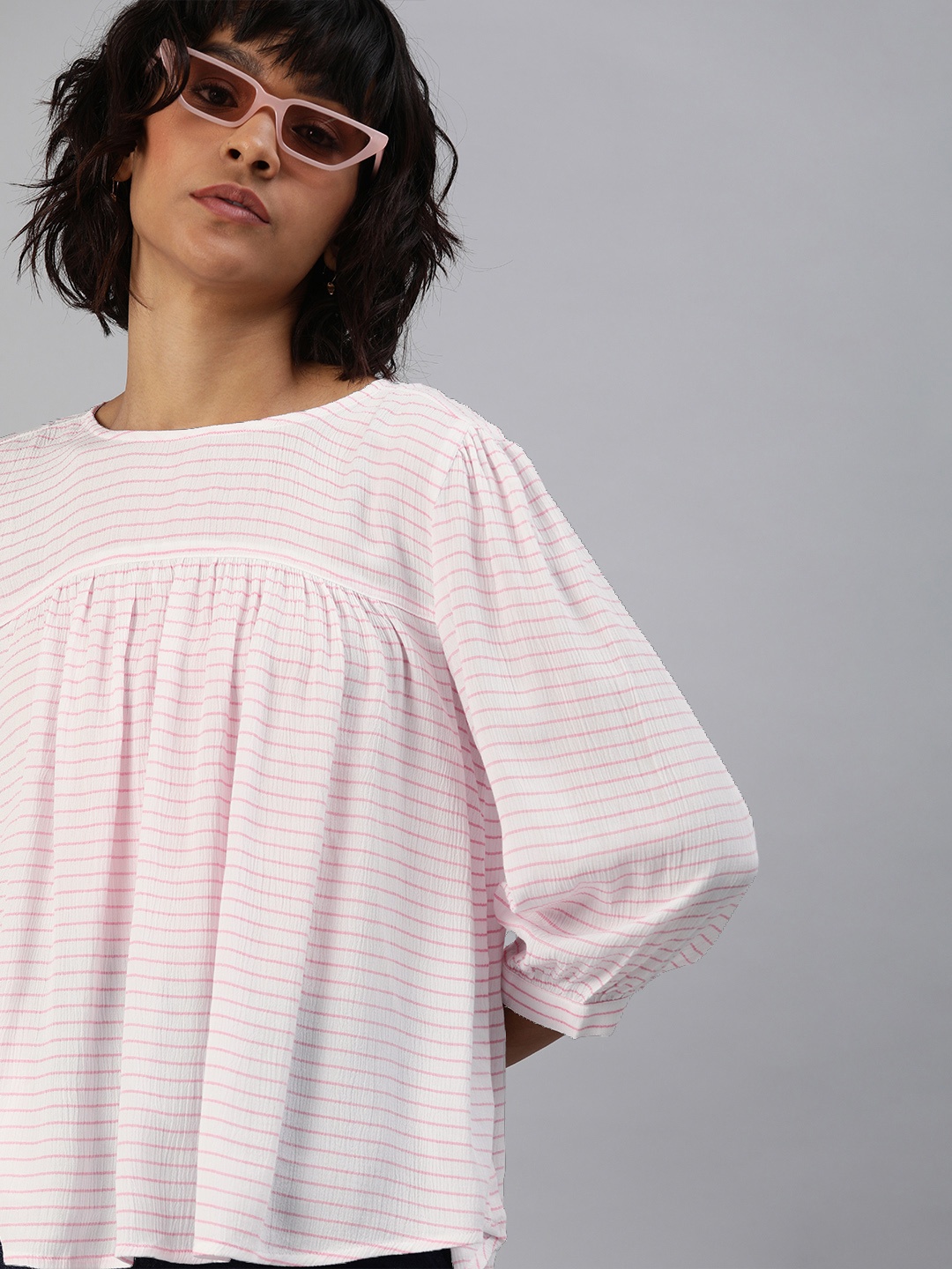 

Levis Women White & Pink Striped Gathered Boxy Top