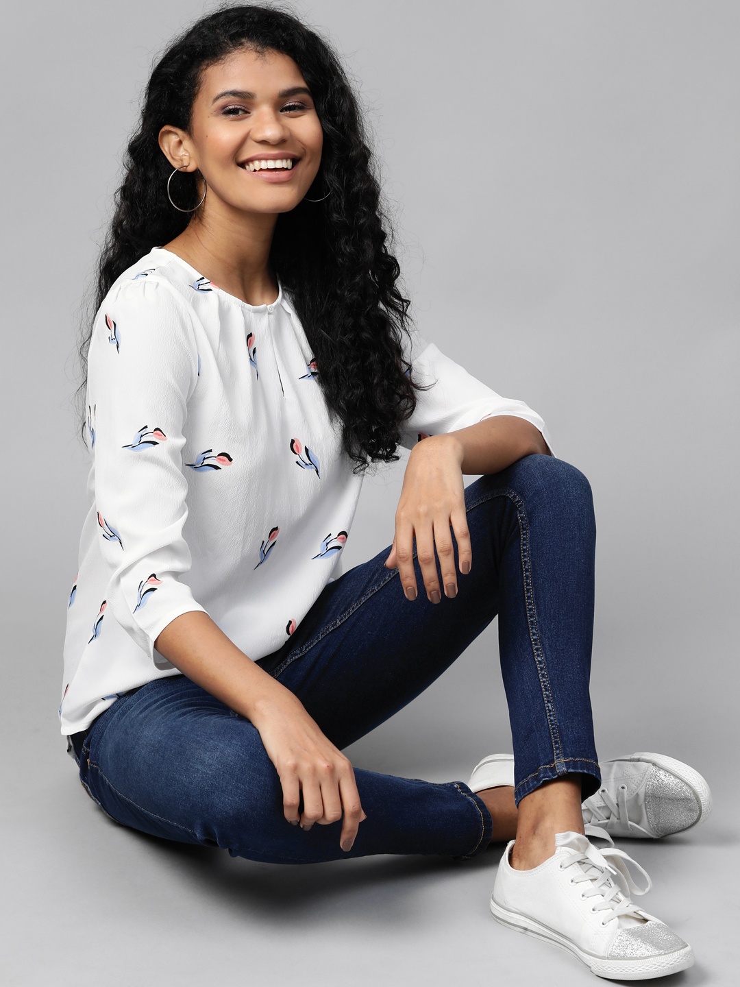 

Mast & Harbour Women White & Blue Floral Printed Top