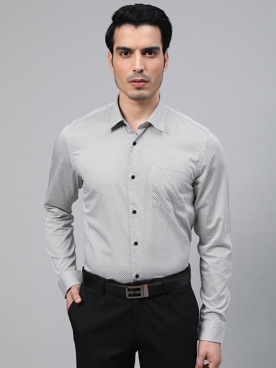 

Blackberrys Men Black & White Phoenix Slim Fit Geometric Print Formal Shirt