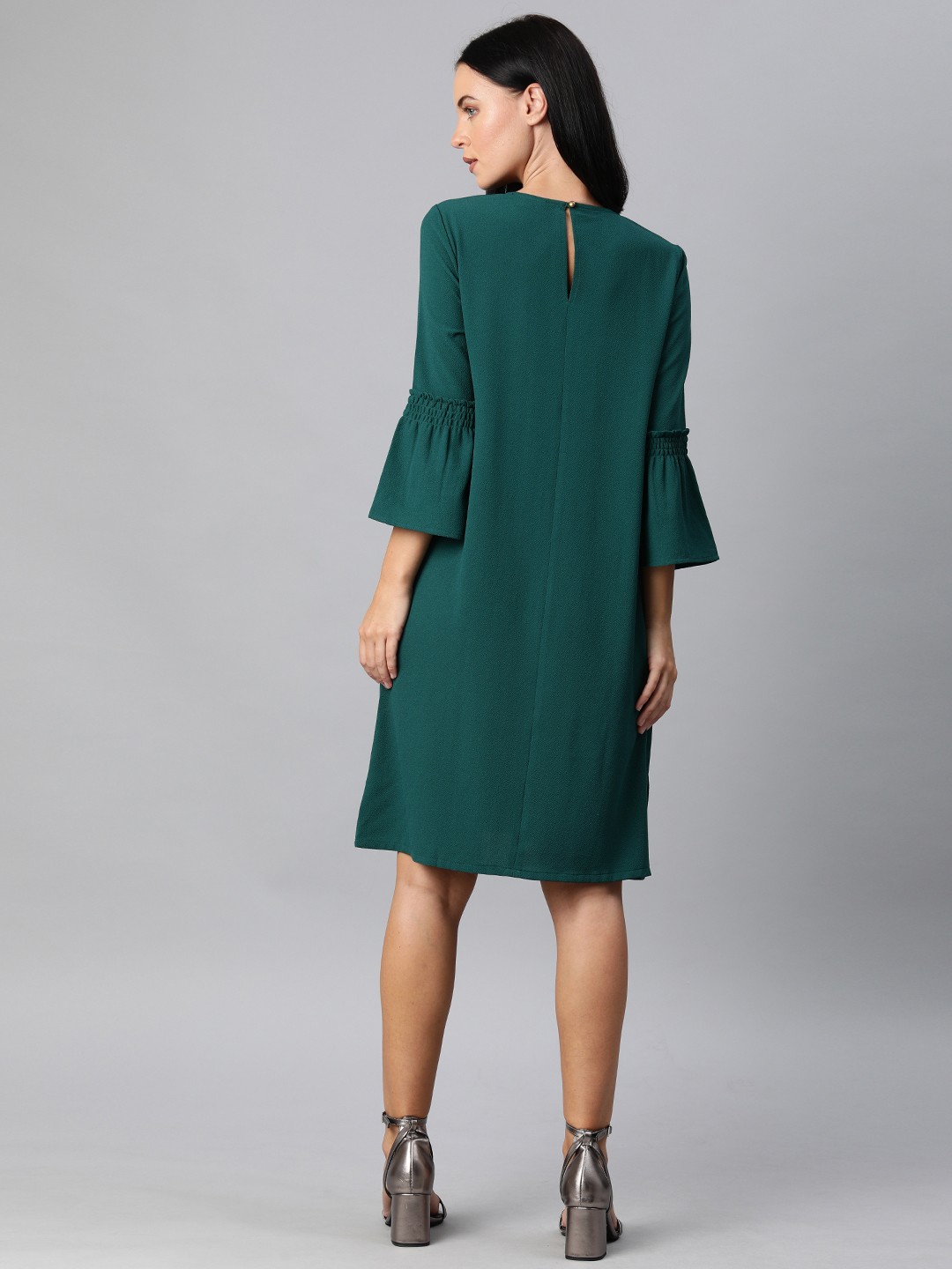 

Chemistry Women Green Solid A-Line Dress