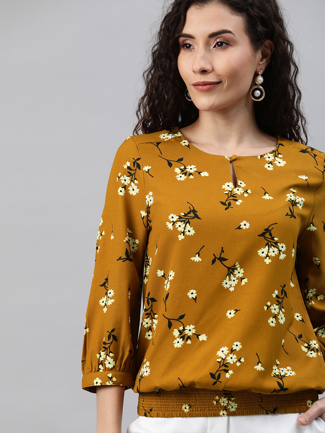 

Chemistry Women Mustard Yellow & Off-White Floral Printed Blouson Top