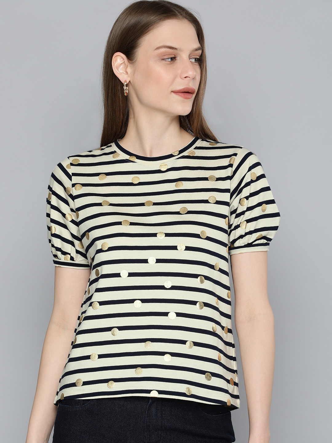 

Chemistry Women Off-White Striped Round Neck Pure Cotton T-shirt