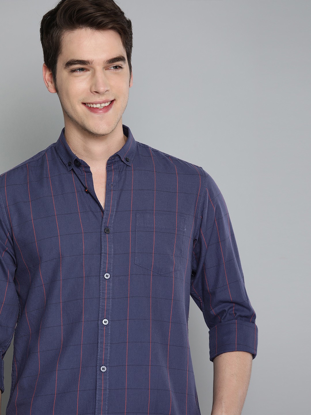 

Mast & Harbour Men Navy Blue & Red Regular Fit Checked Casual Shirt