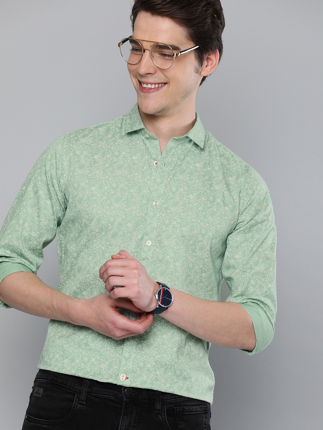 

Mast & Harbour Men Green Regular Fit Printed Casual Shirt