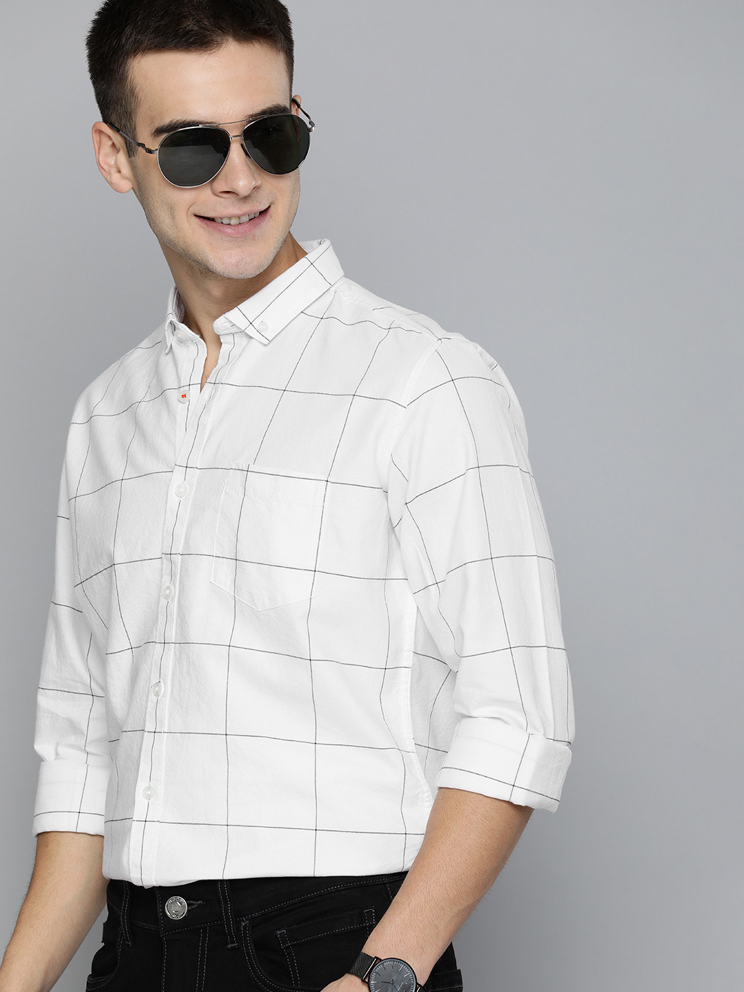 

Mast & Harbour Men White & Black Regular Fit Checked Smart Casual Shirt