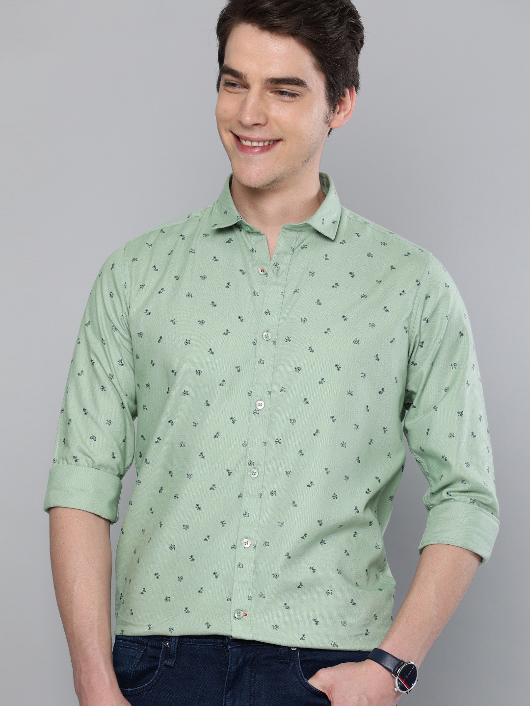 

Mast & Harbour Men Green Slim Fit Printed Casual Shirt