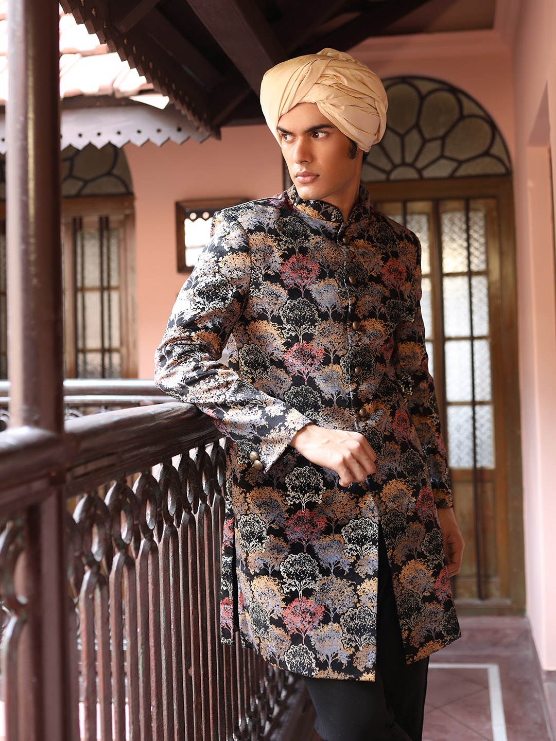 

KISAH Men Black & Golden Printed Indowestern Sherwani With Velvet Finish