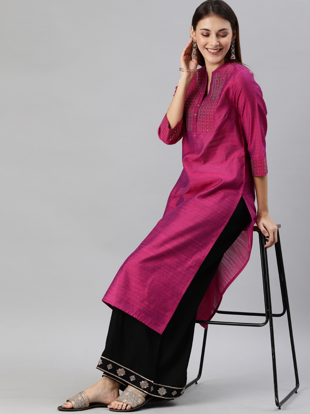 

Anouk Women Purple Solid Straight Kurta
