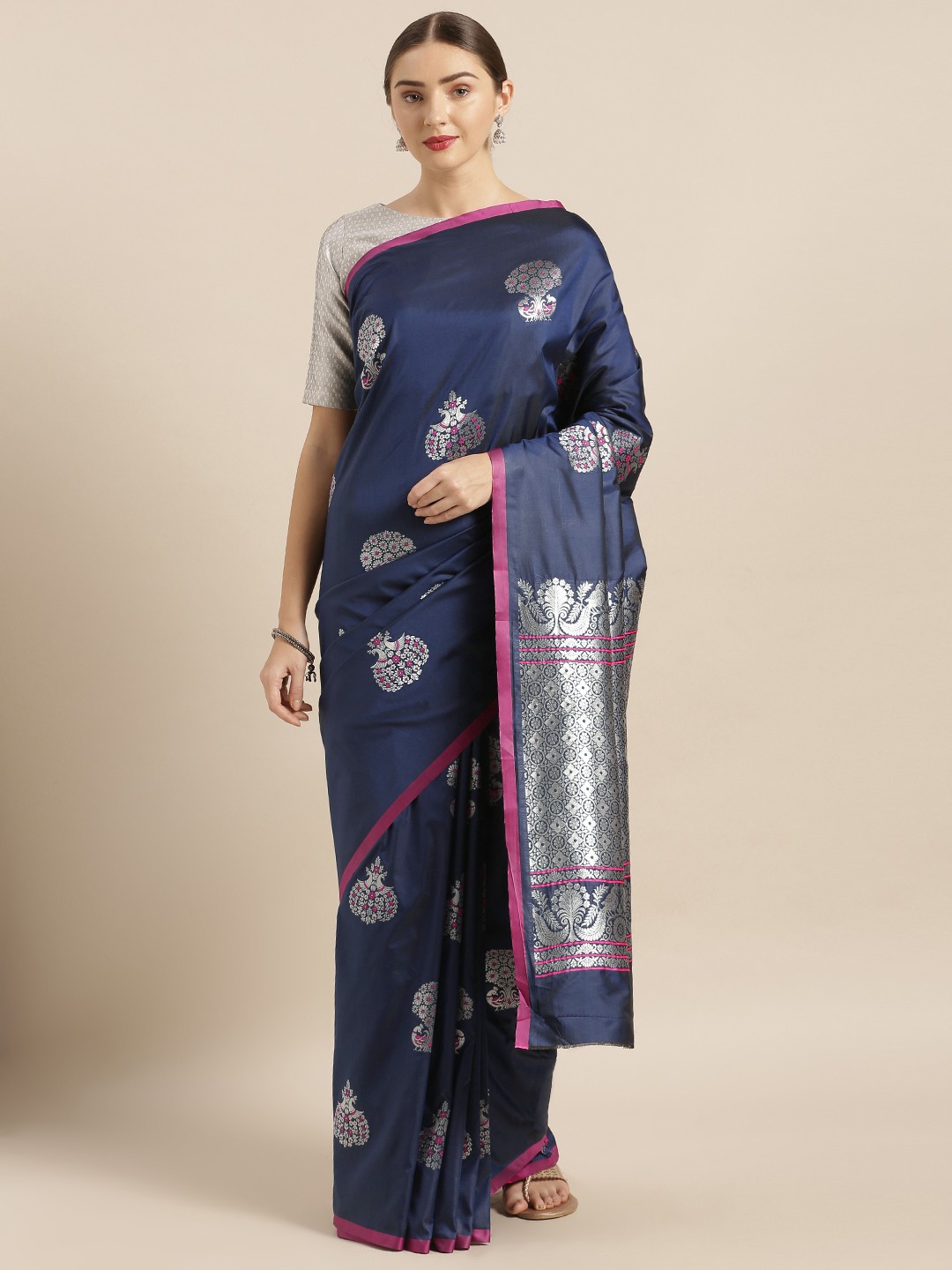 

VASTRANAND Navy Blue & Silver-Toned Silk Blend Woven Design Banarasi Saree