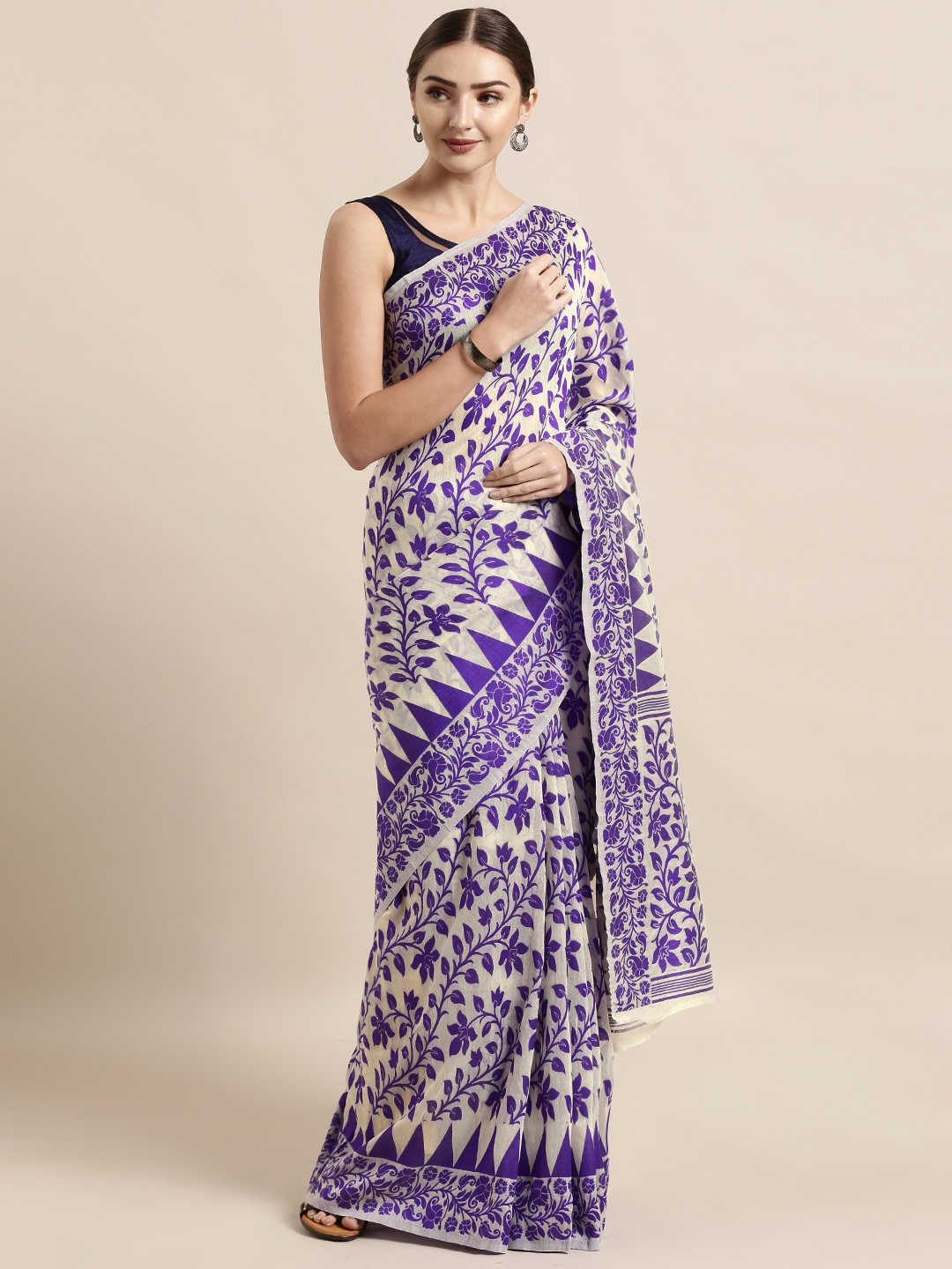 

VASTRANAND Off-White & Purple Silk Cotton Woven Design Jamdani Saree