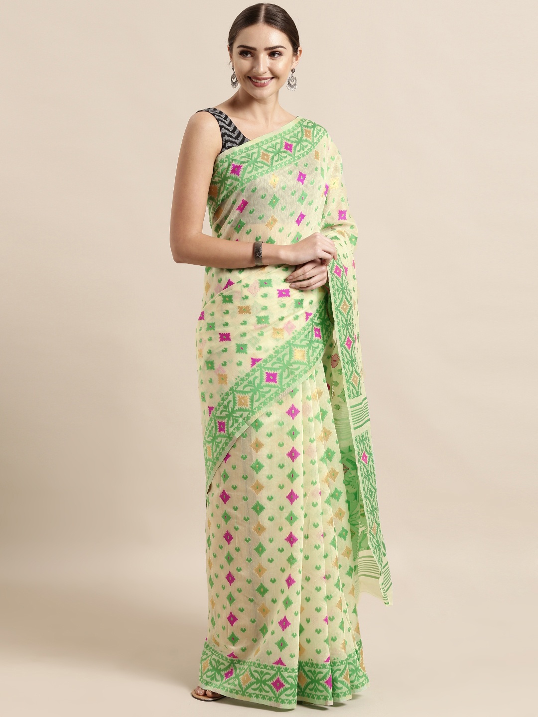 

VASTRANAND Cream-Coloured & Green Silk Cotton Woven Design Jamdani Saree