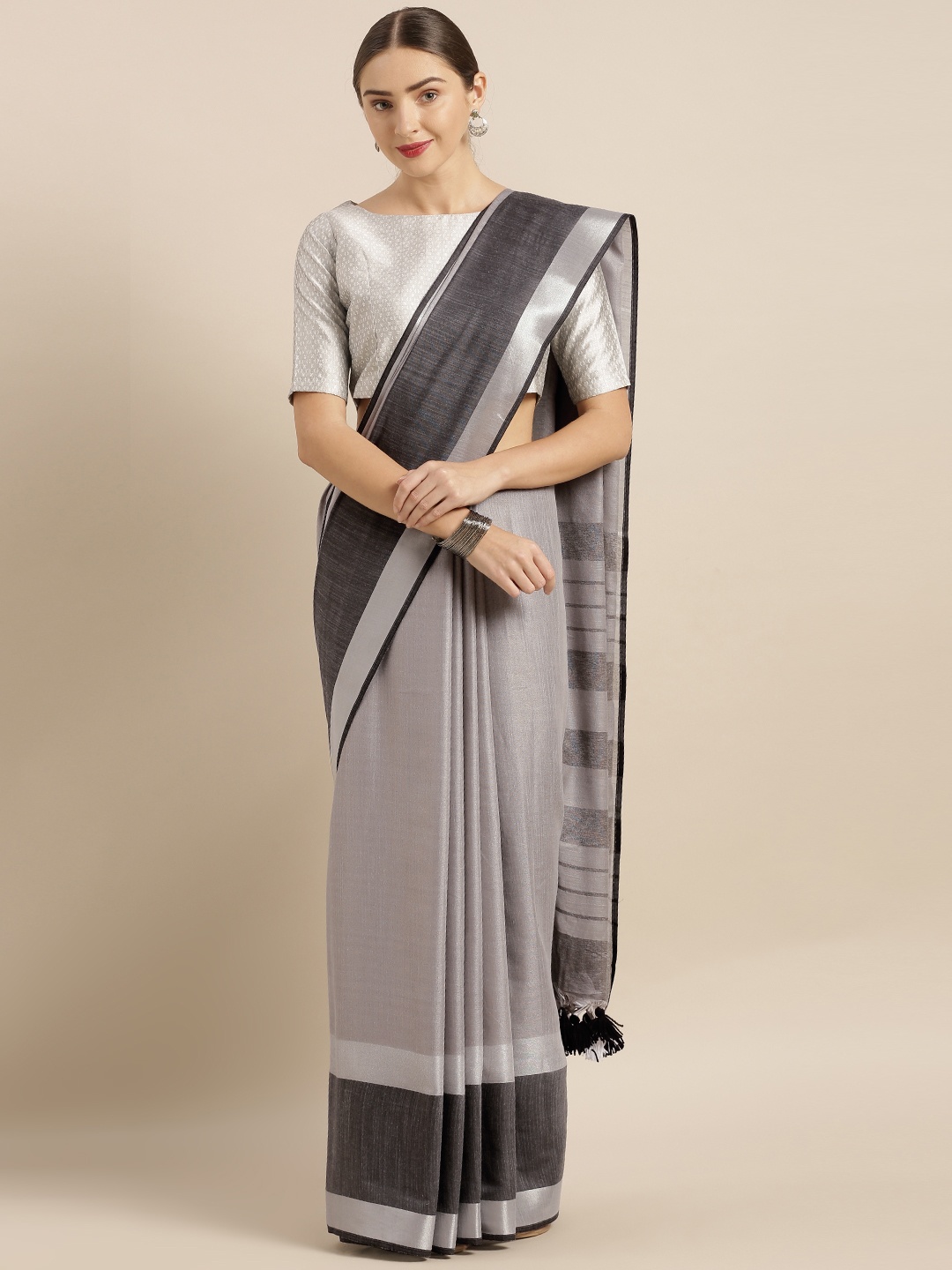 

VASTRANAND Grey Solid Linen Blend Saree