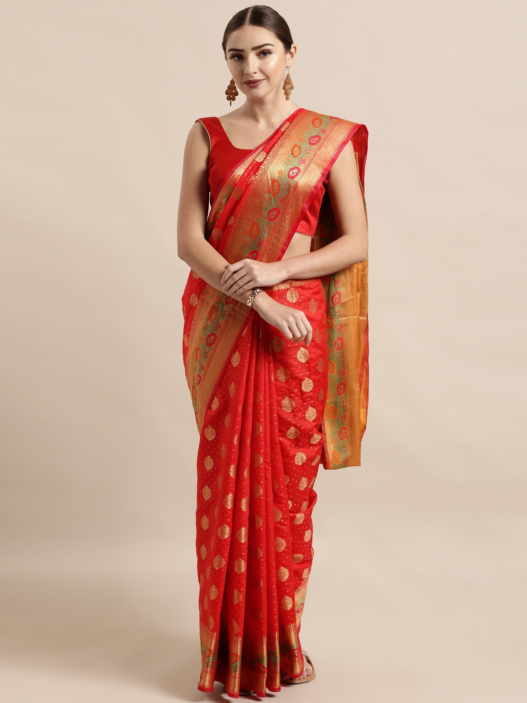 

VASTRANAND Red & Gold-Toned Silk Blend Woven Design Banarasi Saree