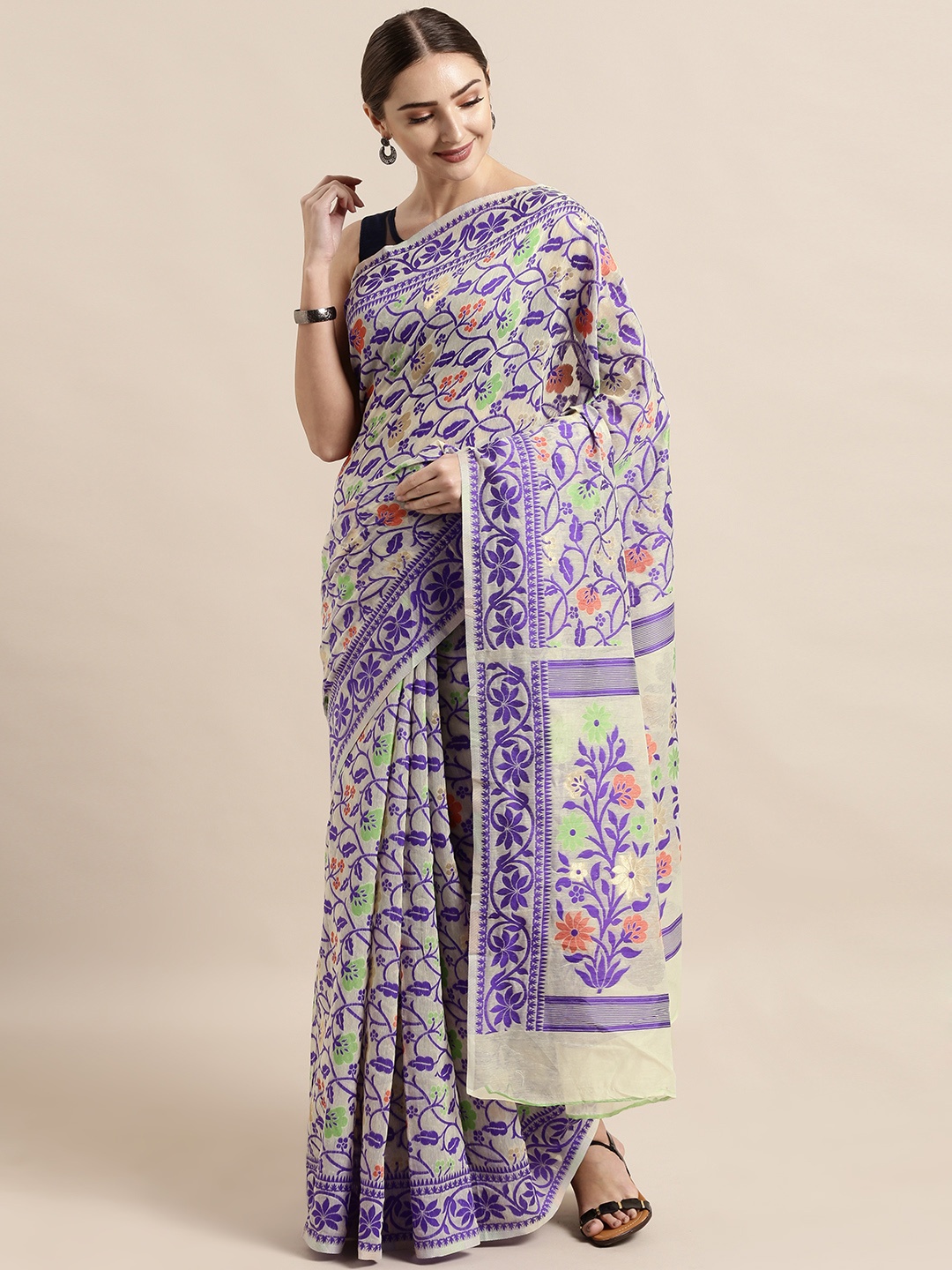 

VASTRANAND Off-White & Purple Silk Cotton Woven Design Jamdani Saree