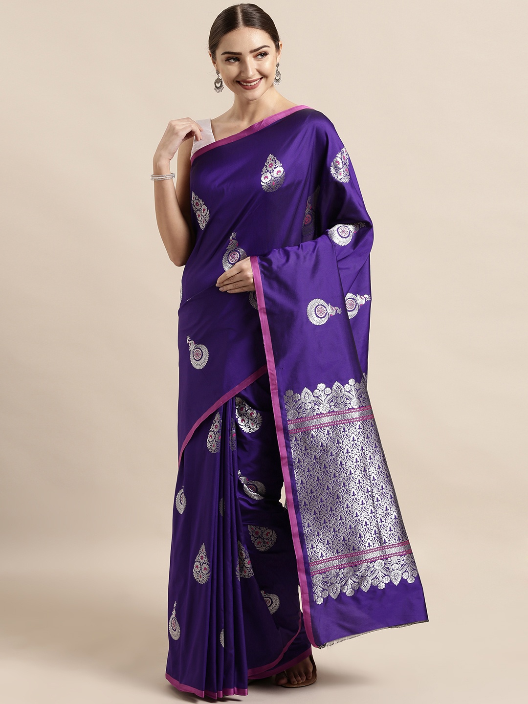 

VASTRANAND Purple Silk Blend Woven Design Banarasi Saree