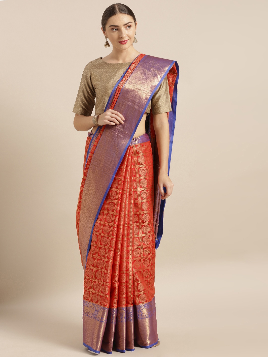 

VASTRANAND Red & Gold-Toned Silk Blend Woven Design Kanjeevaram Saree