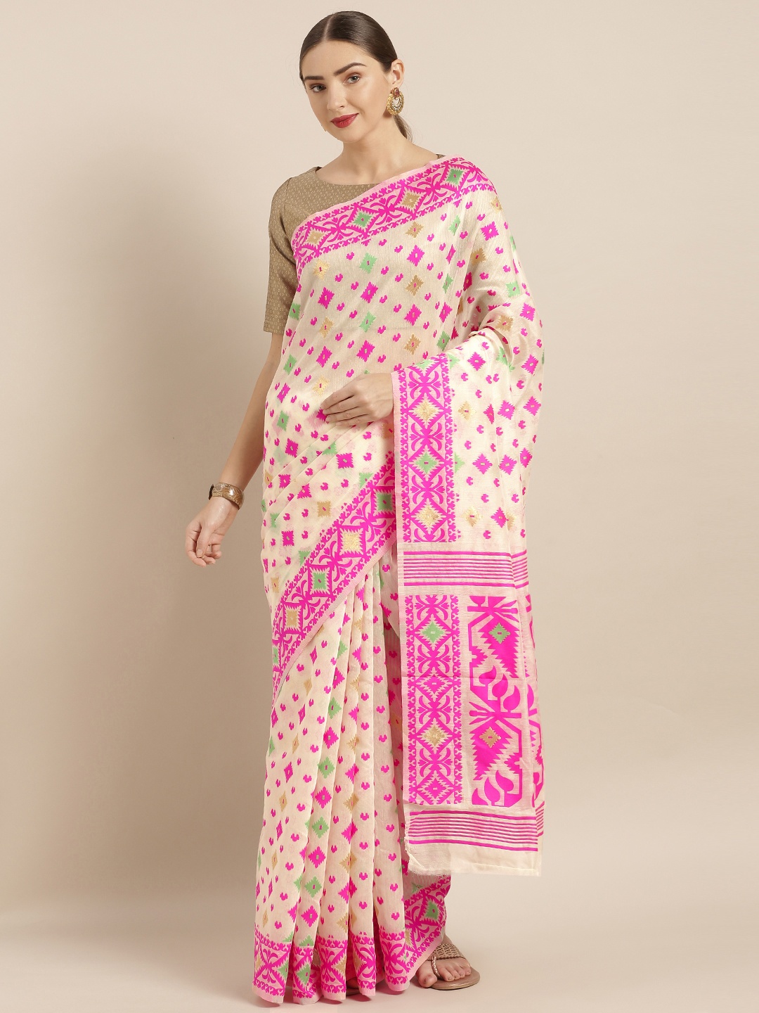 

VASTRANAND Cream-Coloured & Pink Silk Cotton Woven Design Jamdani Saree