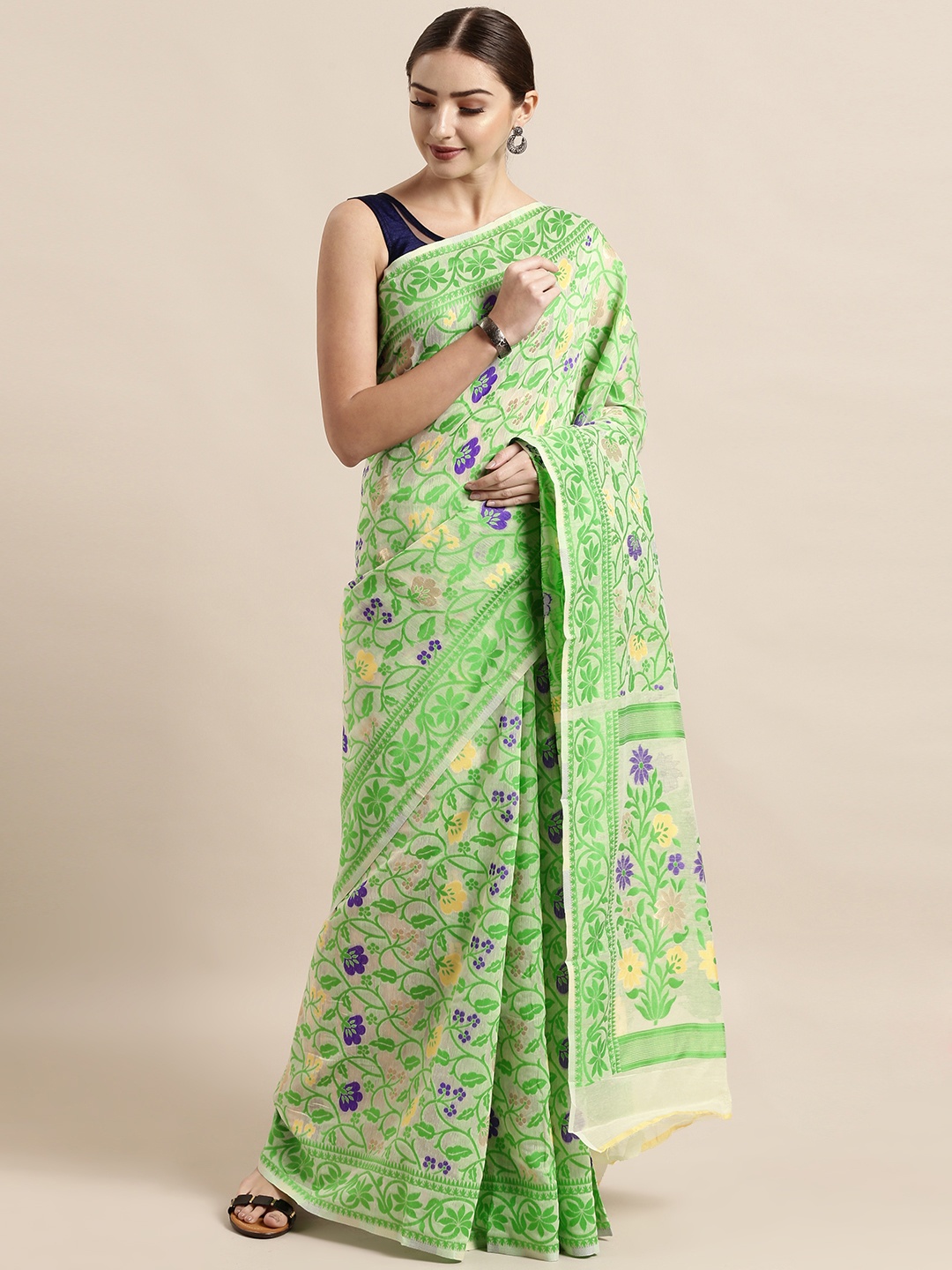 

VASTRANAND Cream-Coloured & Green Silk Cotton Woven Design Jamdani Saree