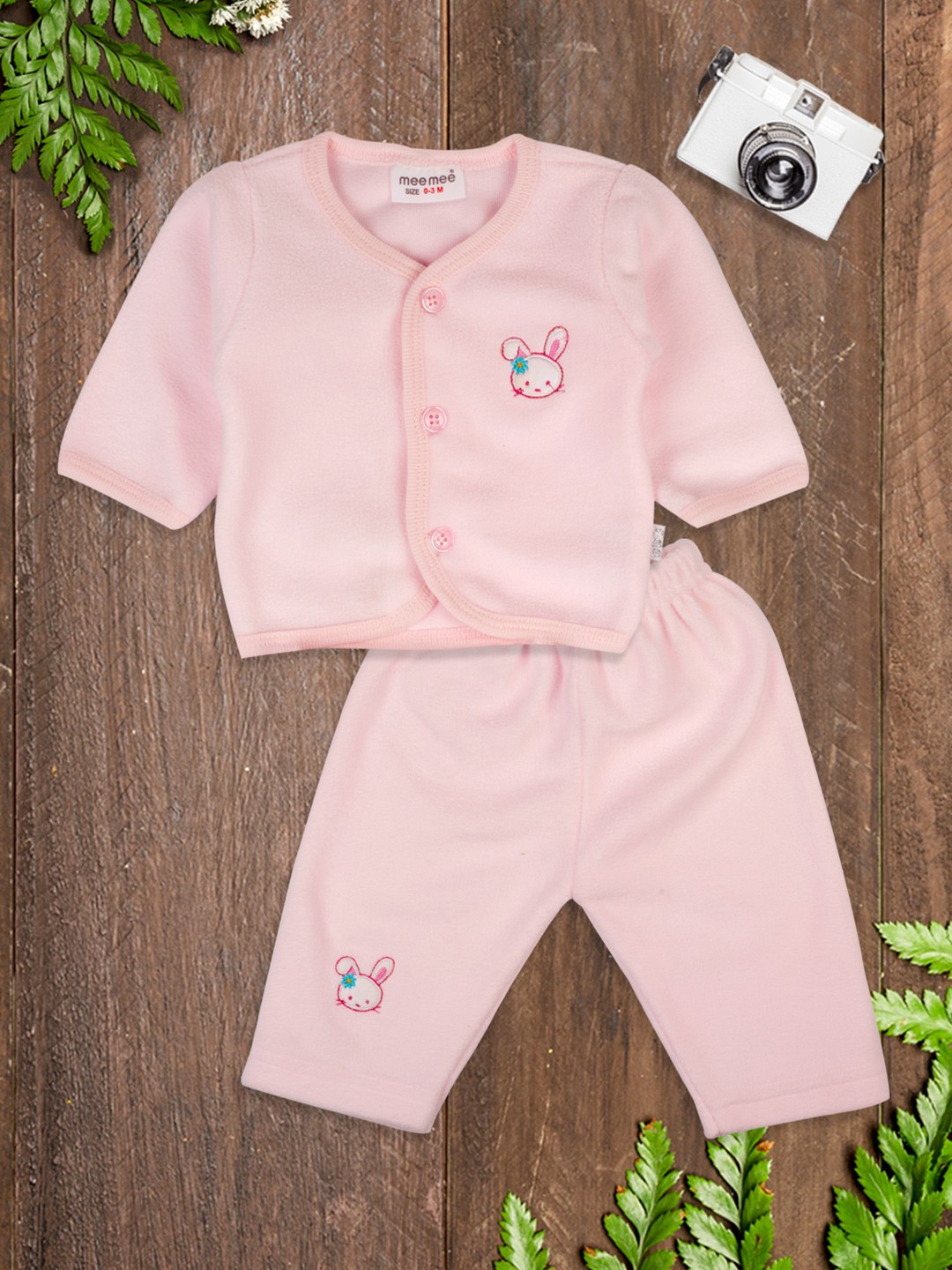 

MeeMee Infants Kids Pink Solid Shirt with Pyjamas