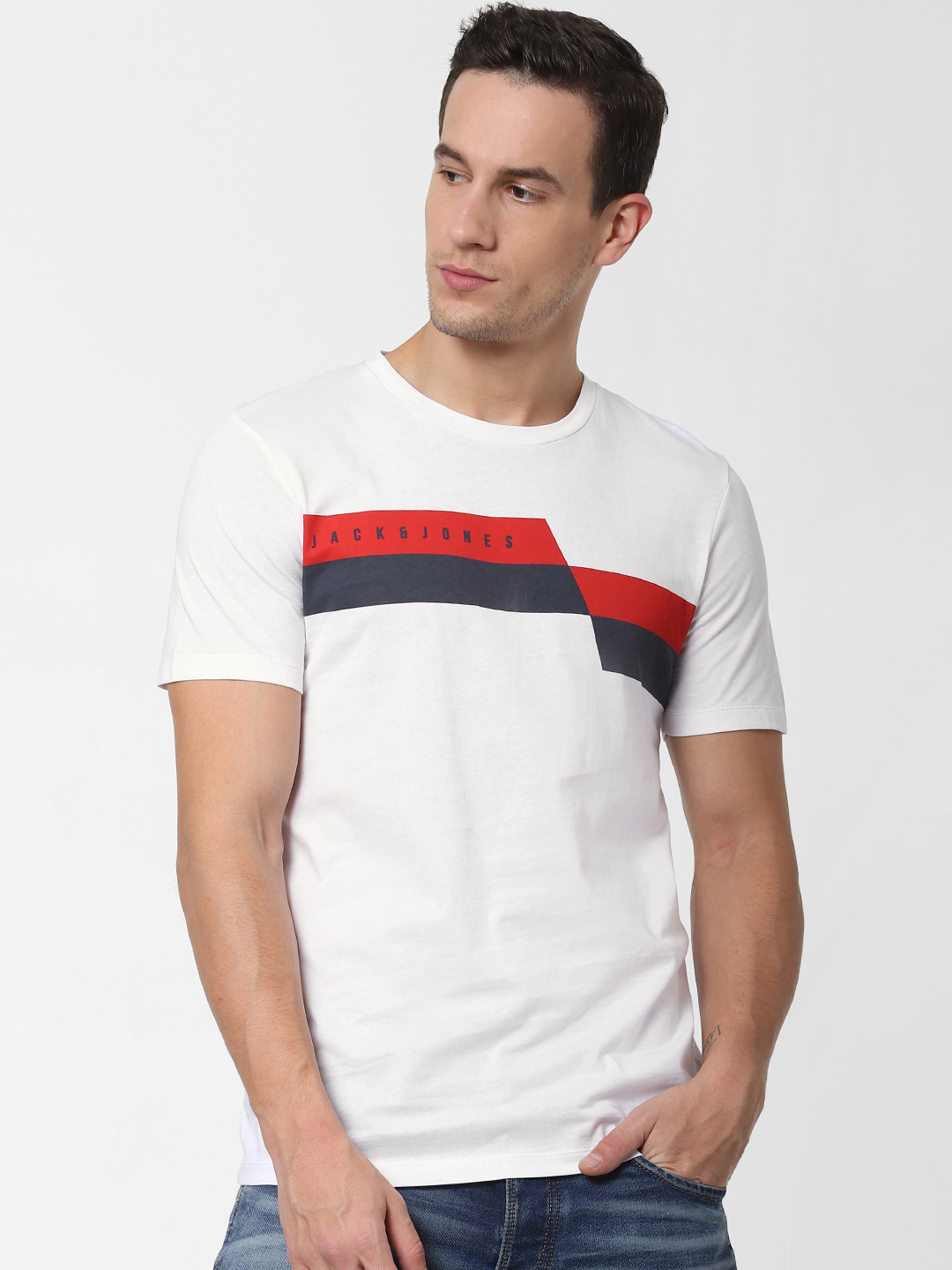 

Jack Jones Men White Slim Fit Printed Round Neck Sustainable Pure Cotton T-shirt