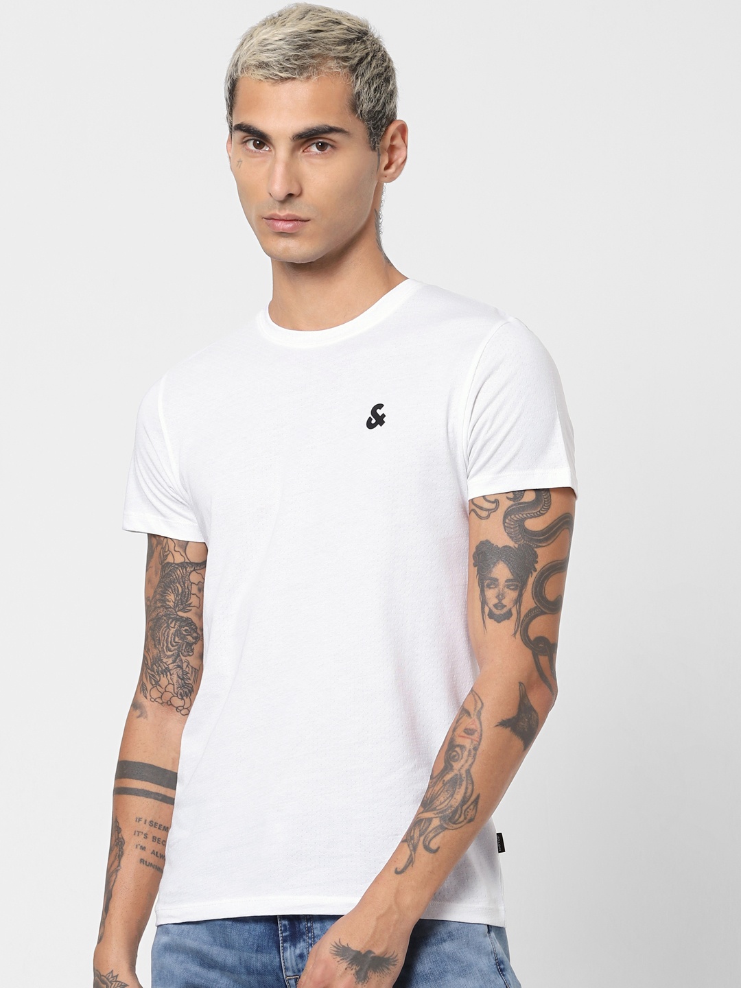 

Jack Jones Men White Solid Round Neck Slim Fit Sustainable Pure Cotton T-shirt
