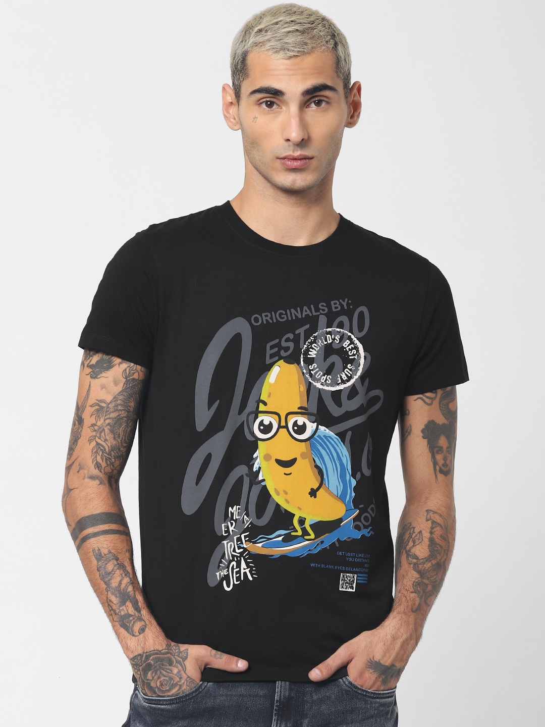 

Jack Jones Men Black Printed Round Neck Slim Fit Sustainable Pure Cotton T-shirt