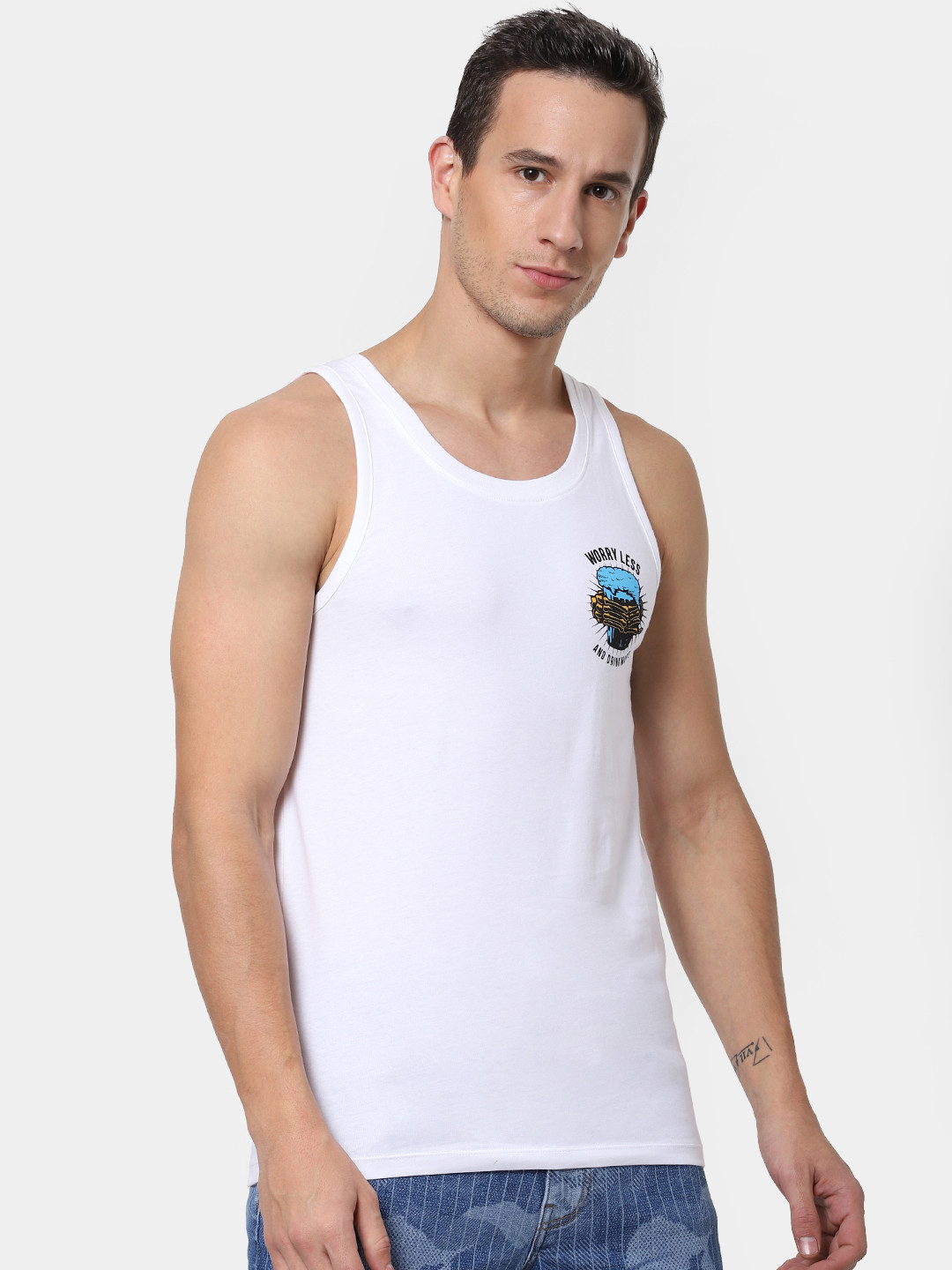 

Jack Jones Men White Slim Fit Solid Round Neck Sustainable Pure Cotton T-shirt Whit Printed Detailing