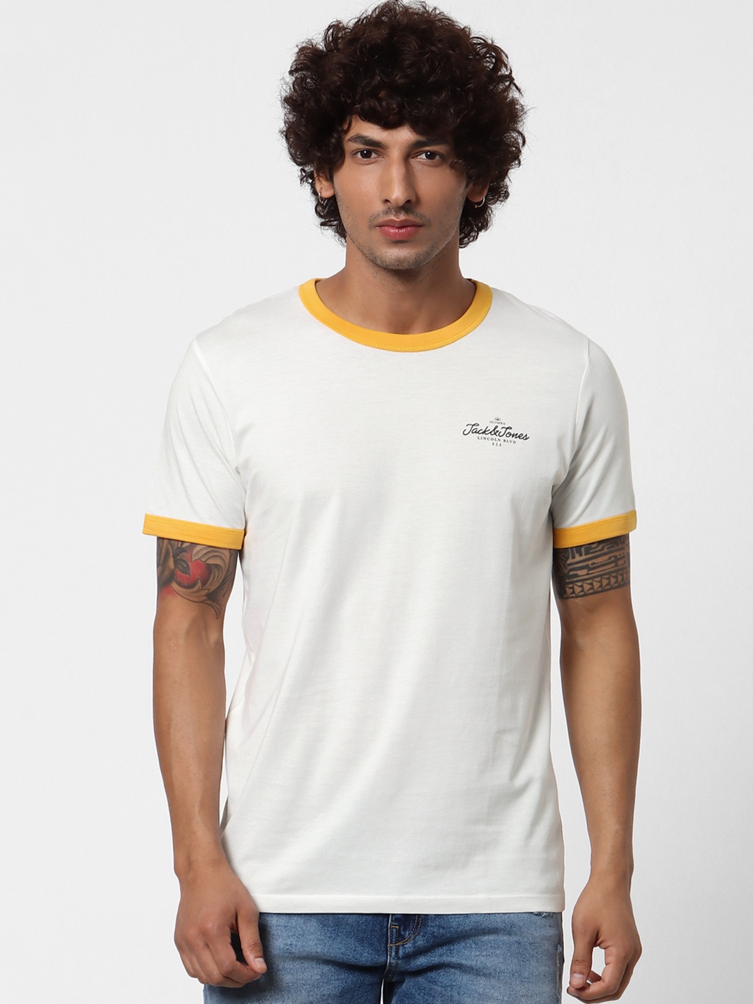 

Jack Jones Men White Solid Round Neck Slim Fit Sustainable Pure Cotton T-shirt