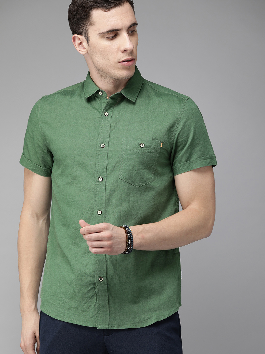 

Jack & Jones Men Green Regular Fit Solid Casual Shirt