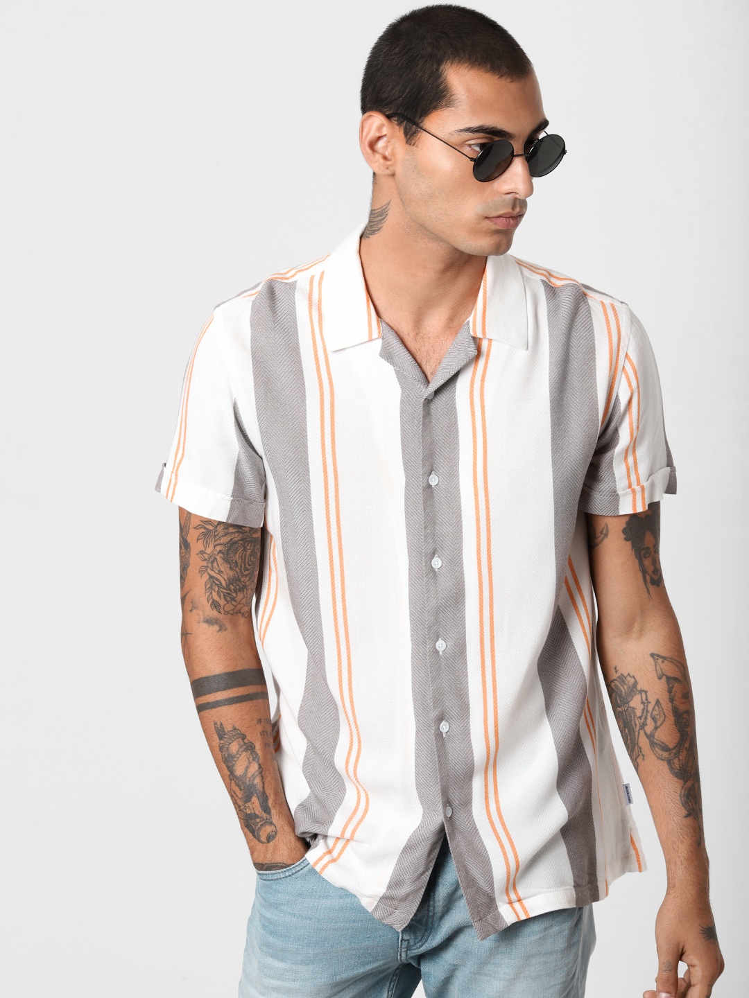 

Jack & Jones Men White & Grey Regular Fit Striped Casual Shirt