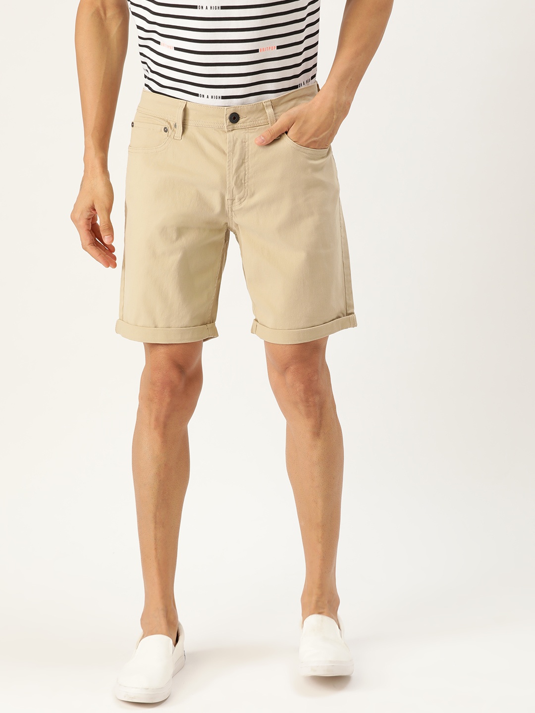 

Jack & Jones Men Beige Solid Regular Fit Regular Shorts