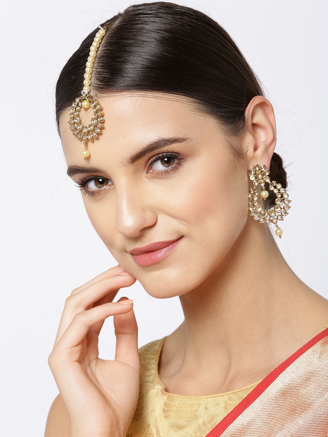 

Priyaasi Rose Gold-Toned Gold-Plated Stone-Studded Handcrafted Maang Tikka with Earrings