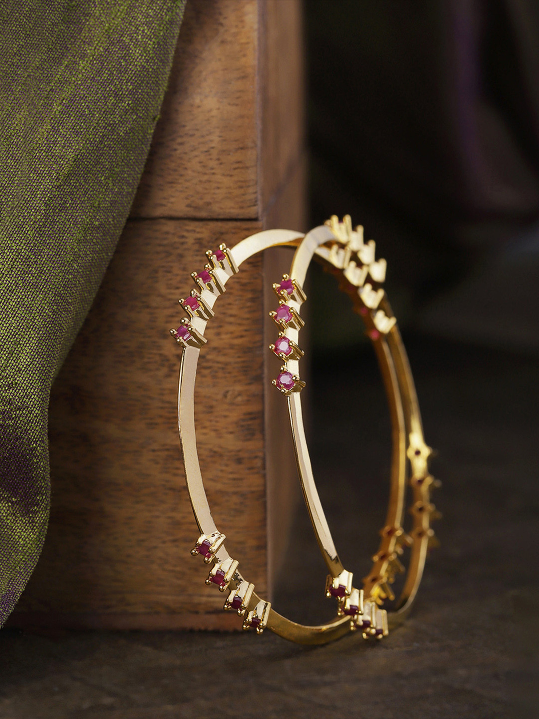 

Priyaasi Set of 2 Magenta Gold-Plated Stone-Studded Handcrafted Bangles