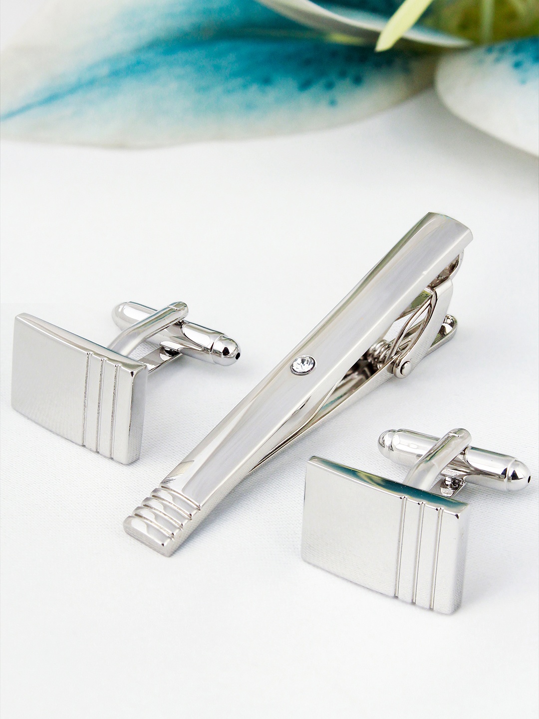 

PELUCHE Men Silver-Toned Rhodium Plated Tie-Pin and Cufflink Set