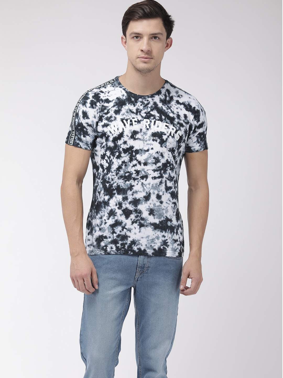 

Flying Machine Men Black Printed Slim Fit Round Neck T-shirt