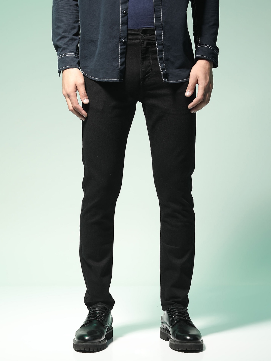 

Flying Machine Men Black Micheal Slim Tapered Fit Mid-Rise Clean Look Stretchable Jeans