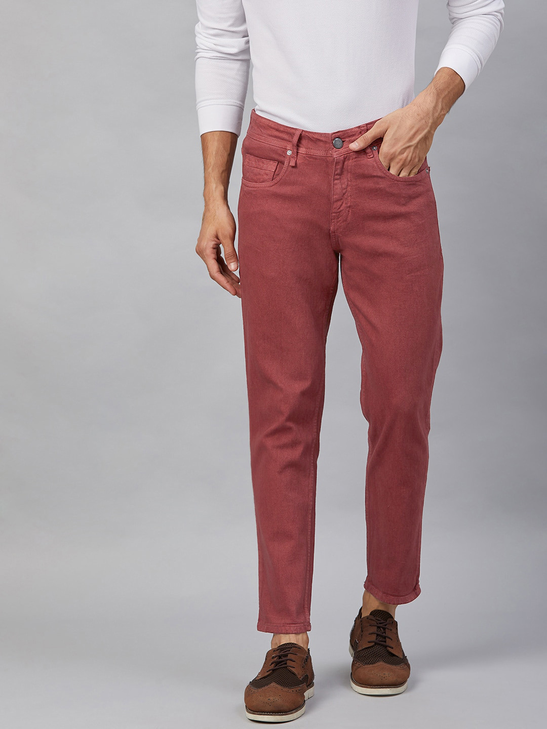 

Roadster Men Maroon Carrot Fit Mid-Rise Clean Look Stretchable Jeans