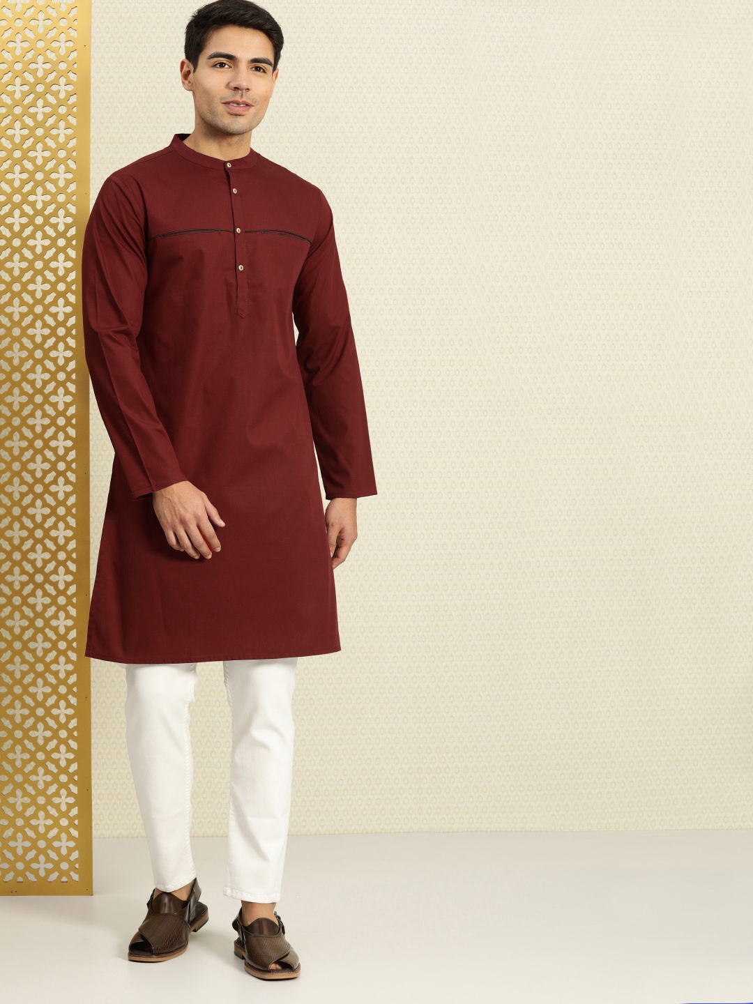

House of Pataudi Men Maroon Solid Straight Kurta
