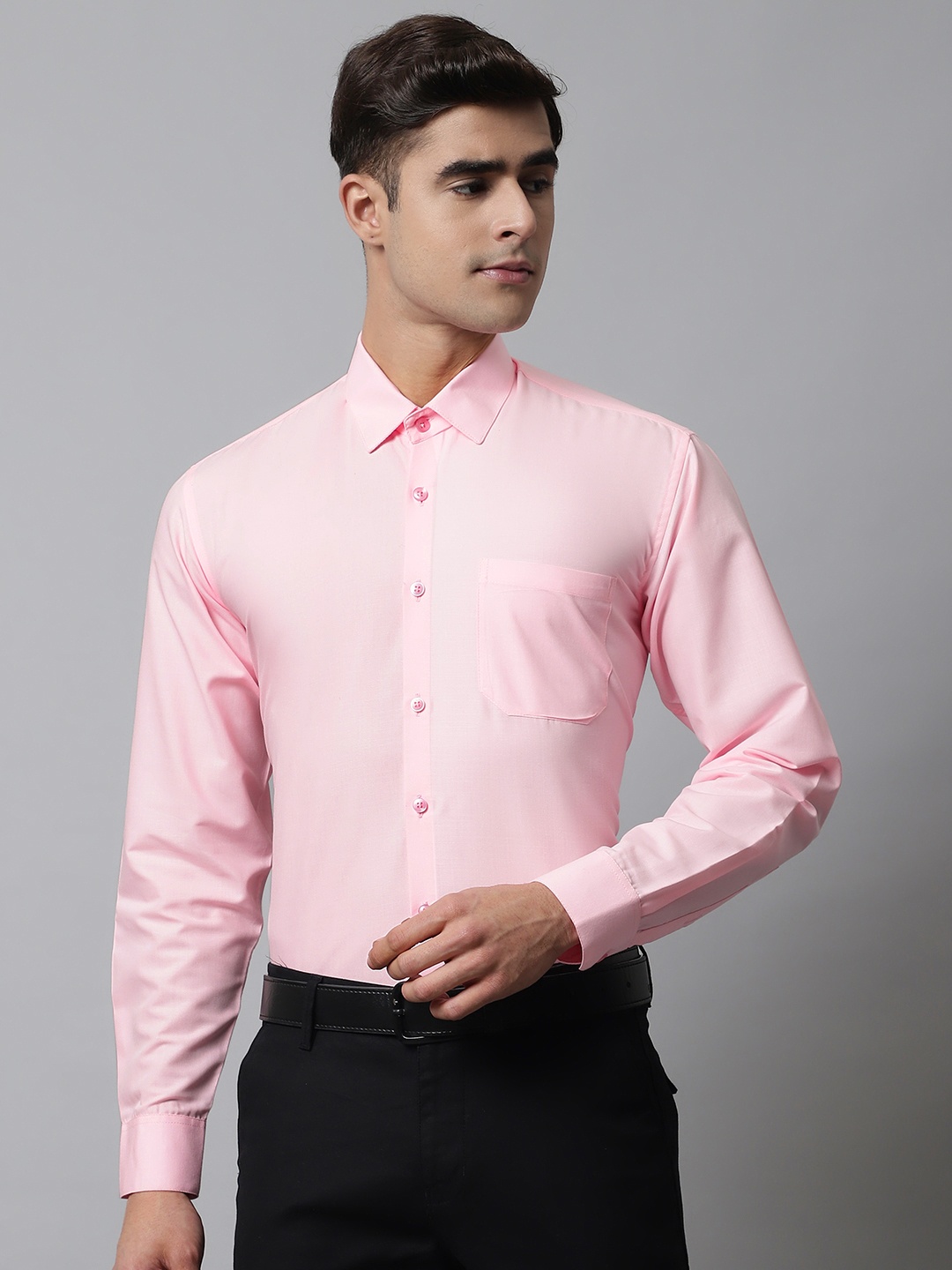 

JAINISH Men Pink Classic Slim Fit Solid Formal Shirt