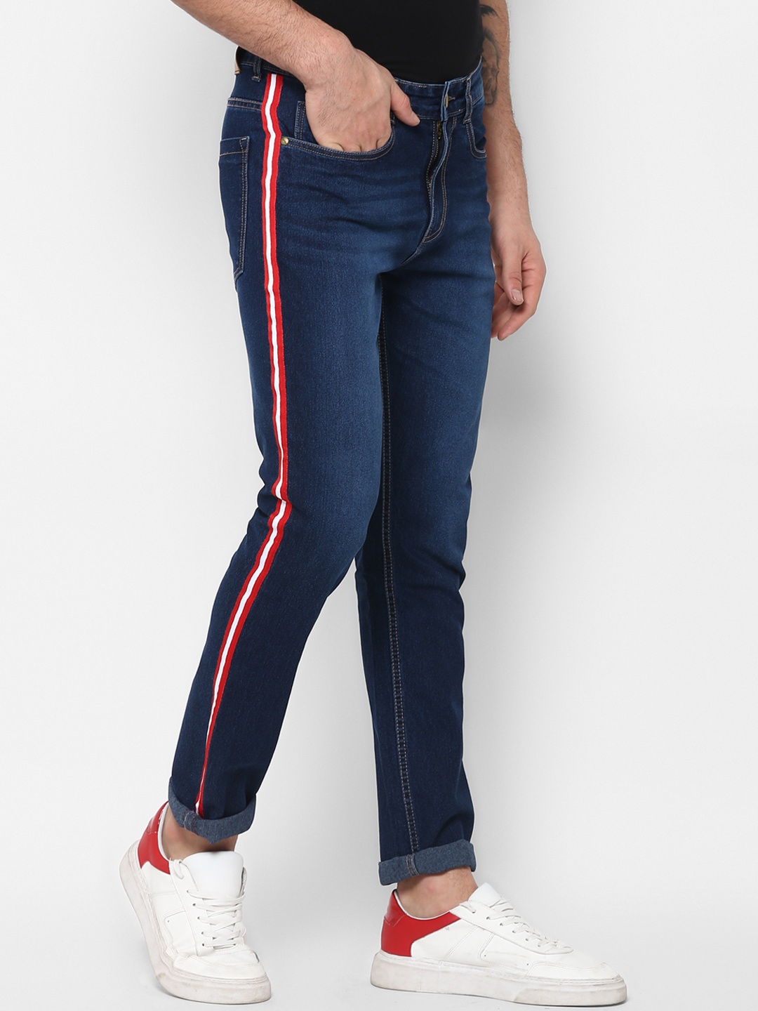 

Urbano Fashion Men Blue Slim Fit Mid-Rise Clean Look Stretchable Jeans
