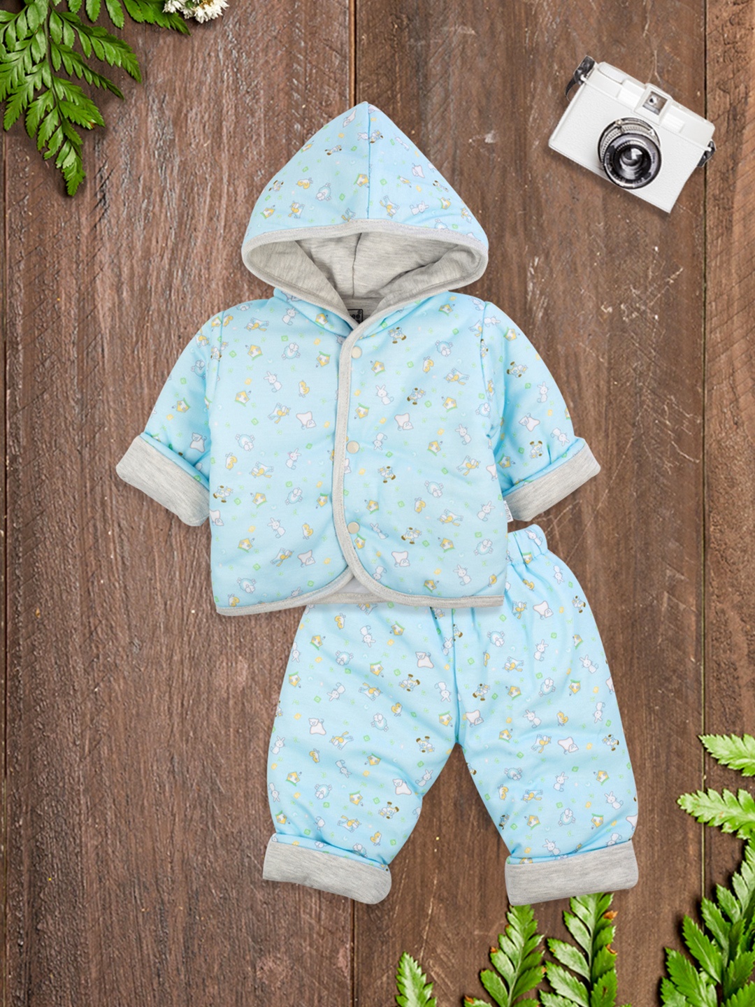 

MeeMee Unisex Blue & White Printed Hooded Shirt with Trousers