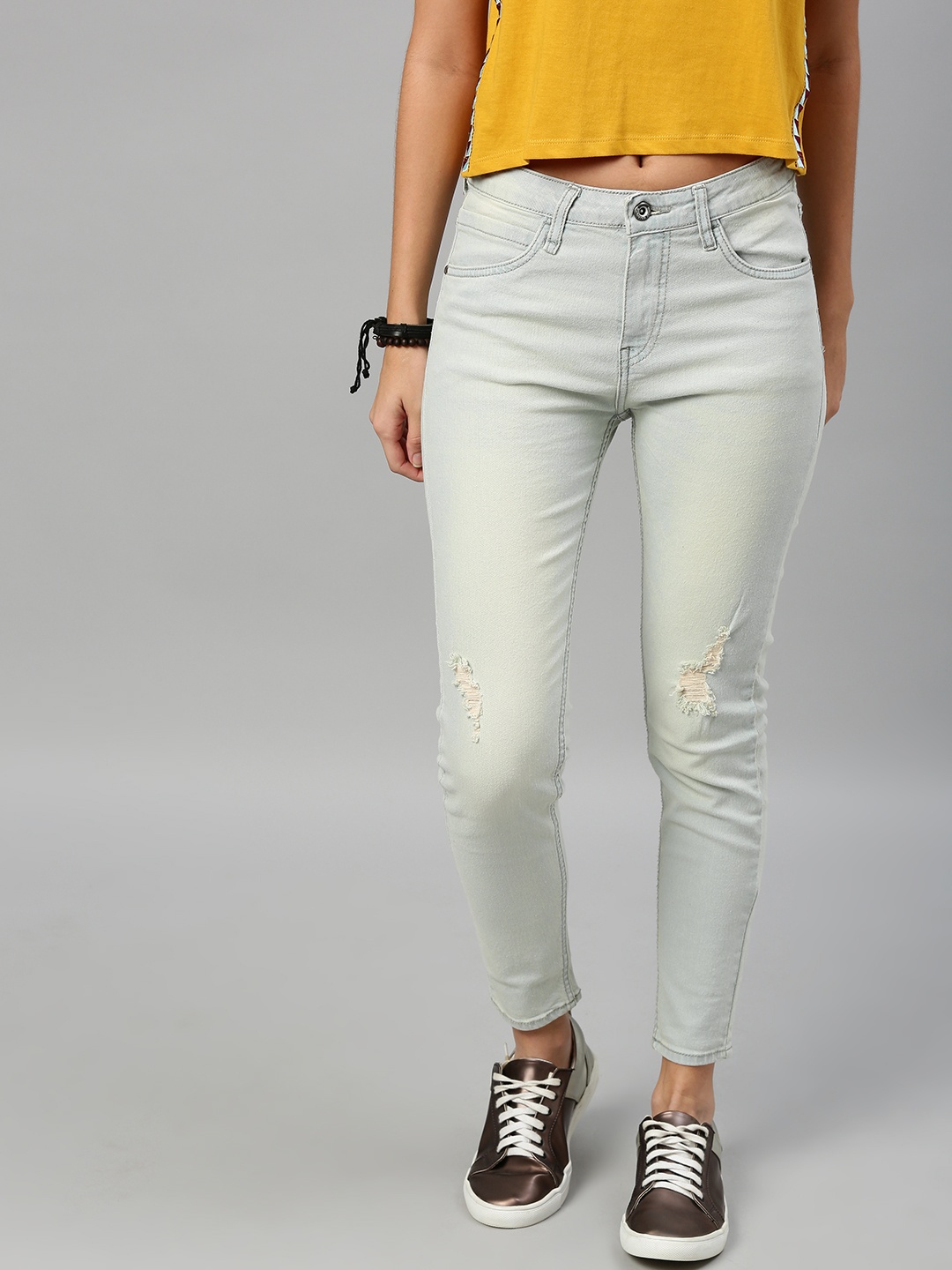

Roadster Women Blue Skinny Fit Mid-Rise Mildly Distressed Stretchable Jeans