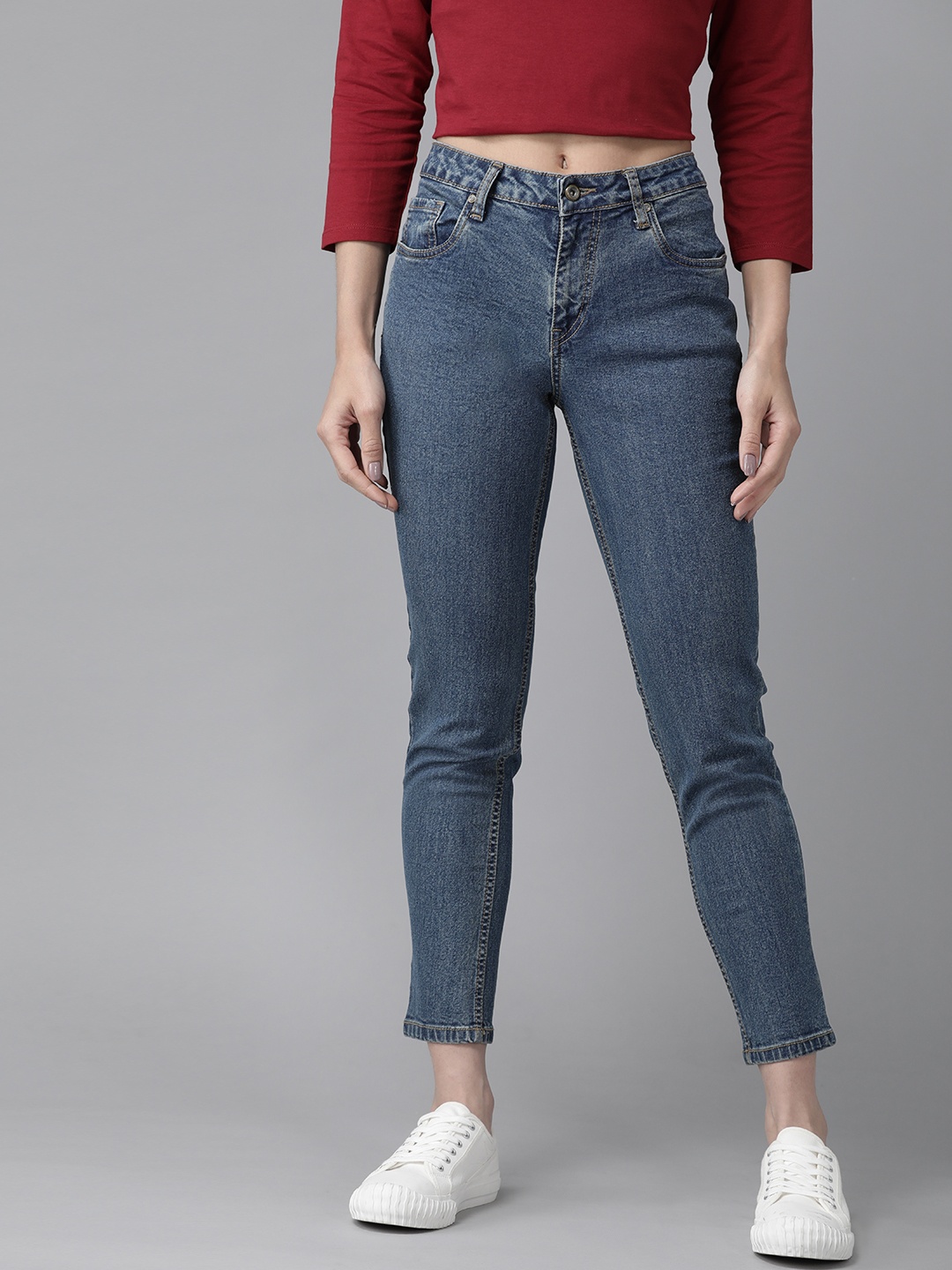 

Roadster Women Blue Skinny Fit Mid-Rise Clean Look Stretchable Cropped Jeans